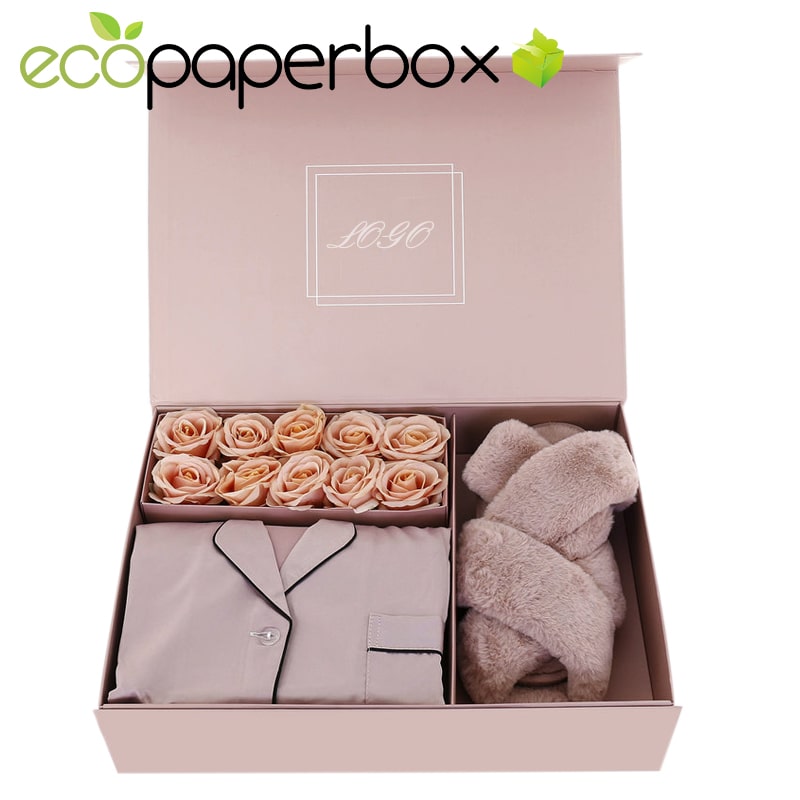 Custom luxury apparel boxes for clothes gifts with magnetic closure Australia